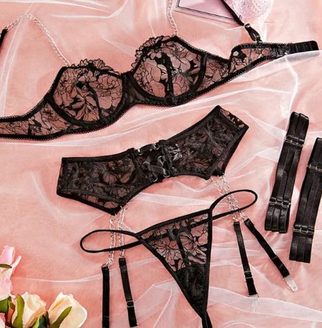Chain Strap Floral Lace Bra Set - Lingerie Set for Women