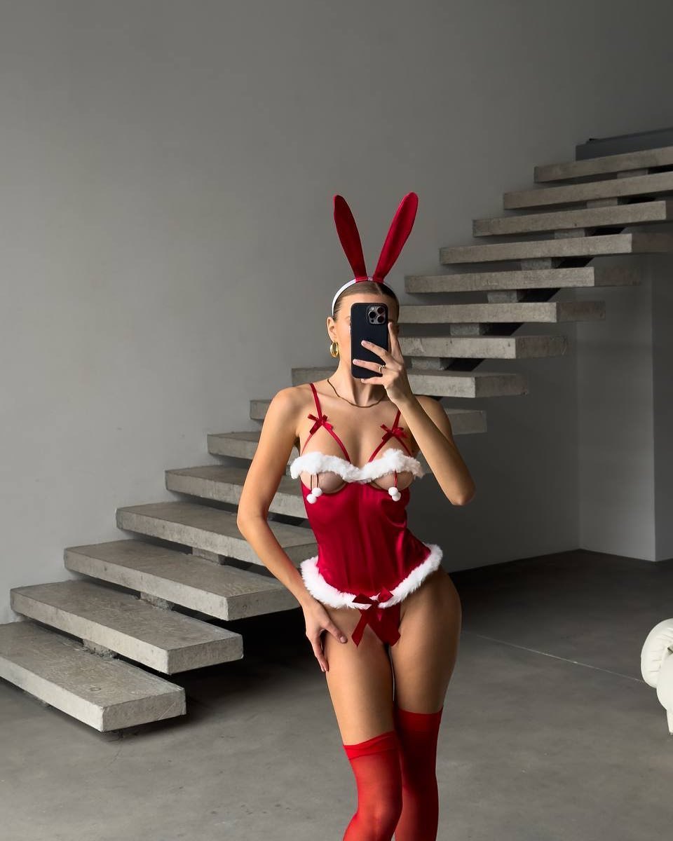 Crotchless Holiday Lace Set - Bra and Panty Set
