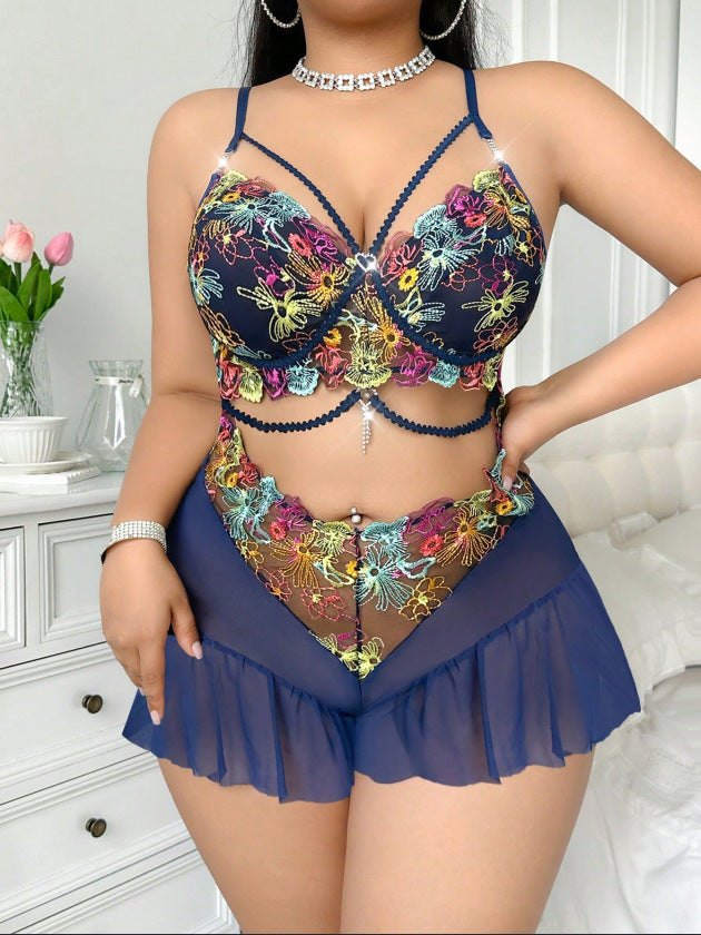 Sheer Mesh Floral Embroidery Bra Set - Plus Size Lingerie
