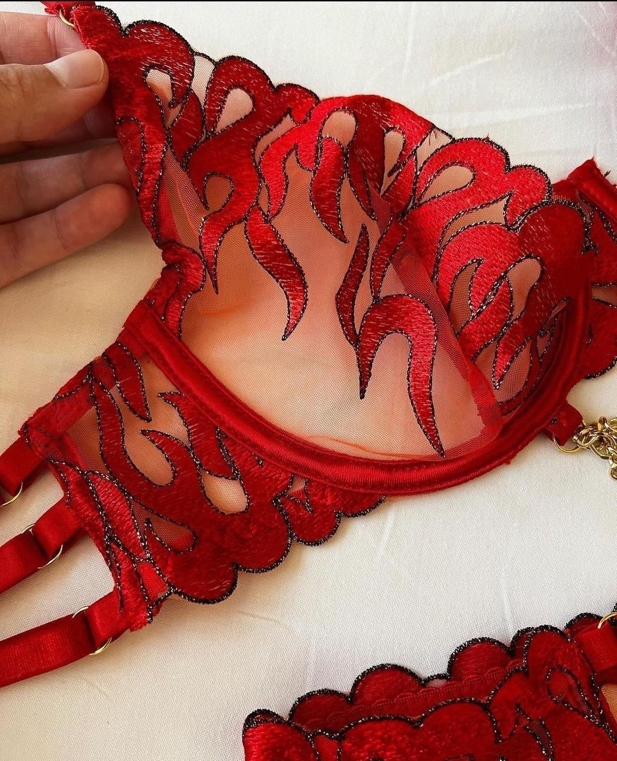 Strappy Cage Lace Chain Set - Bra and Panty Set