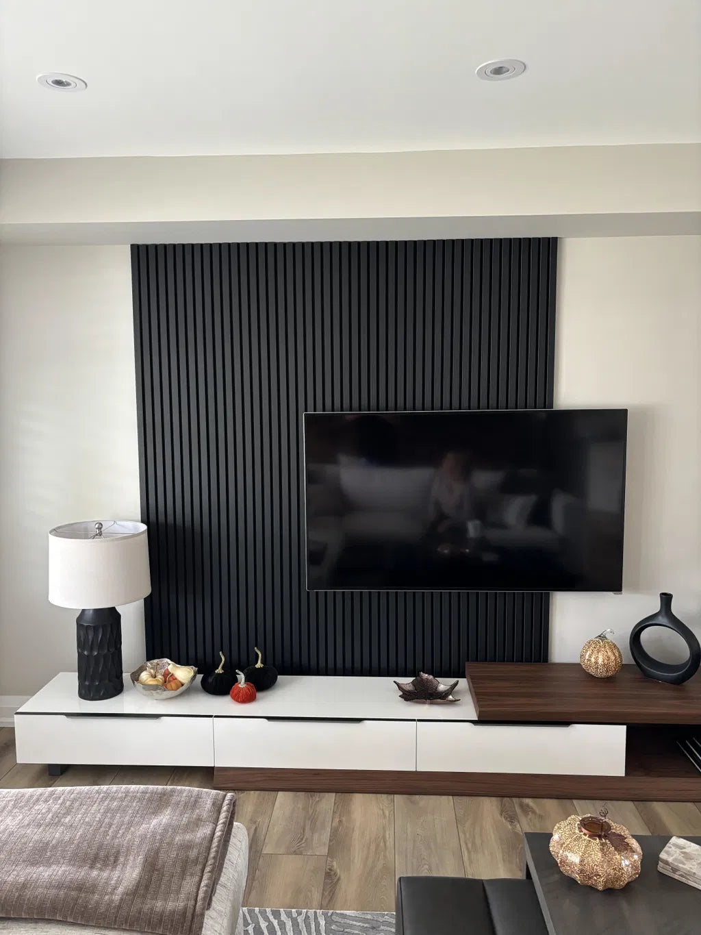J.E.'s Walnut Willow Panel project, from the Andor Willow source collection