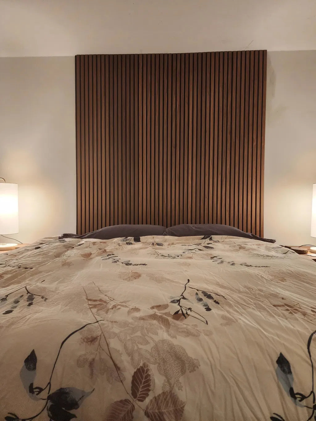 Dino D.'s Walnut Willow Panel project, from the Andor Willow source collection