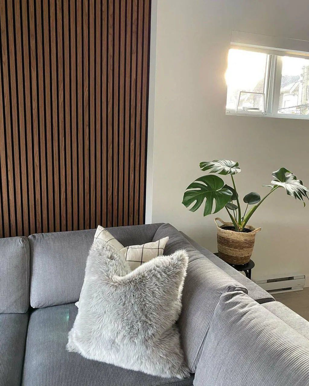 Apinya C.'s Walnut Willow Panel project, from the Andor Willow source collection