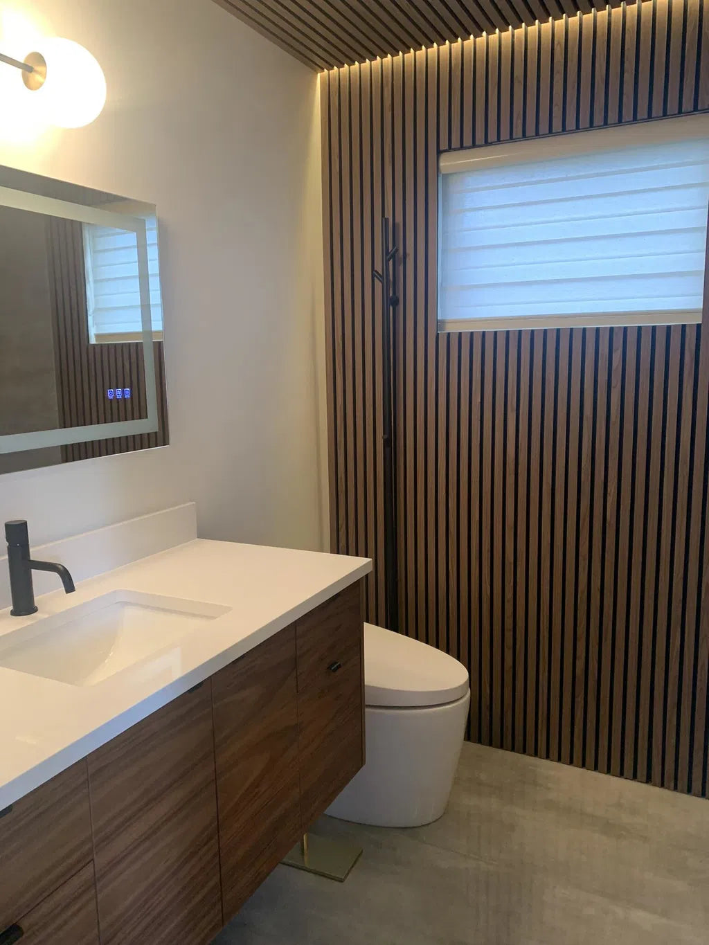 Mylene T.'s Walnut Willow Panel project, from the Andor Willow source collection